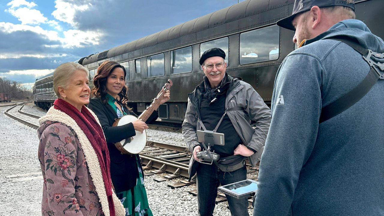 Teach American Transcontinental Railroad History for Middle School